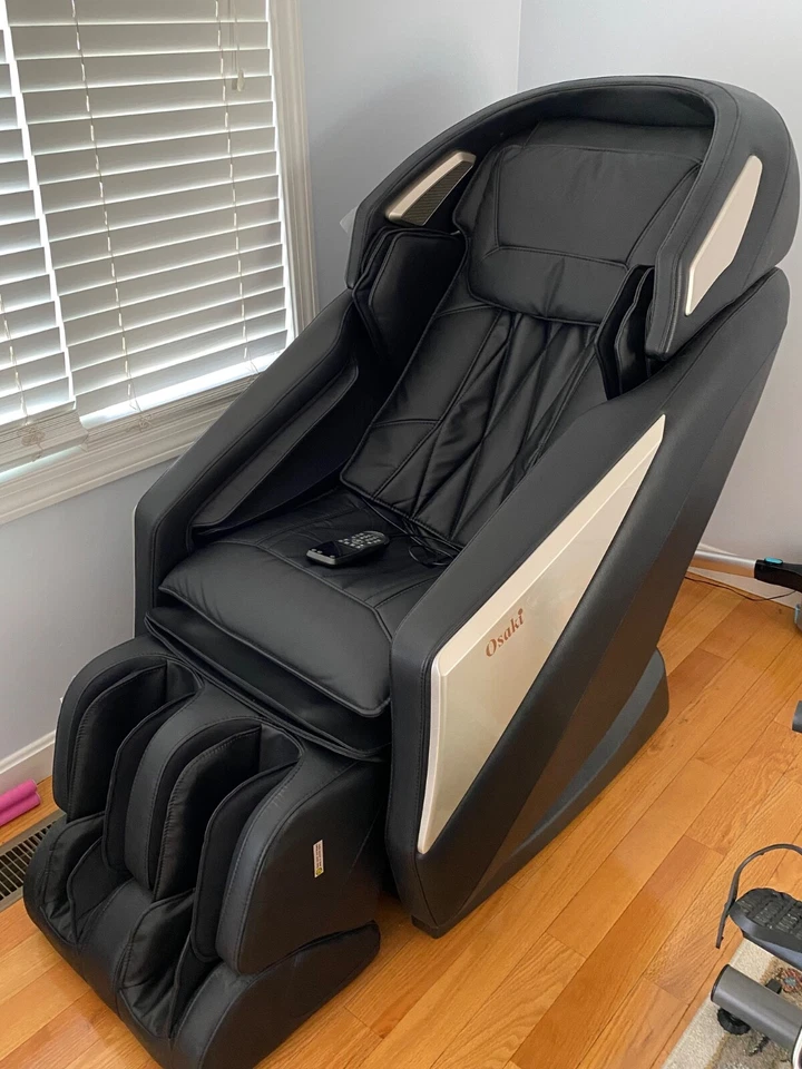 Массажное кресло Osaki черная кожа (модель: Os-pro Omni) бывшее в употреблении, но почти не использовалось - Изображение 4 из 4