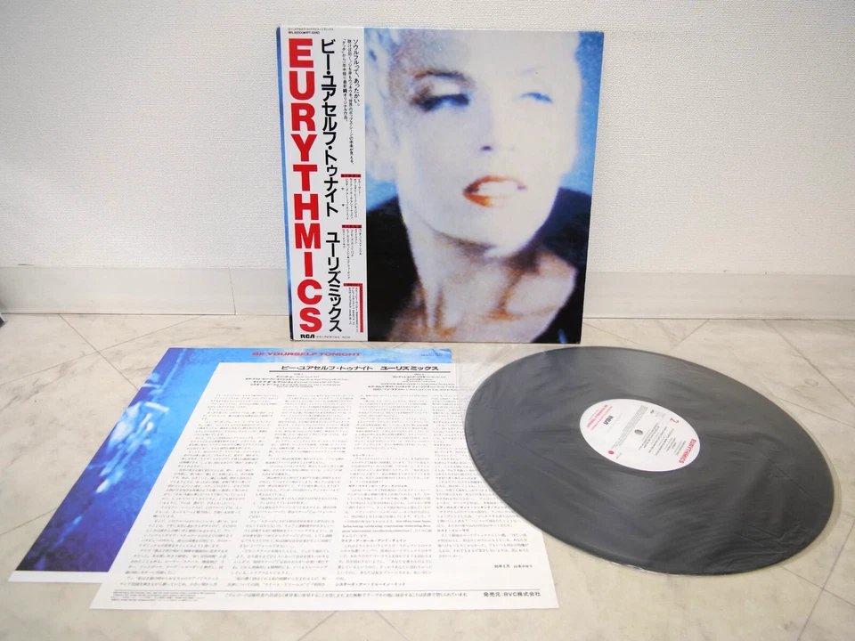 EURYTHMICS / BE YOURSELF TONIGHT JAPAN ISSUE LP W/OBI, INSERT*2 - Image 3 of 4