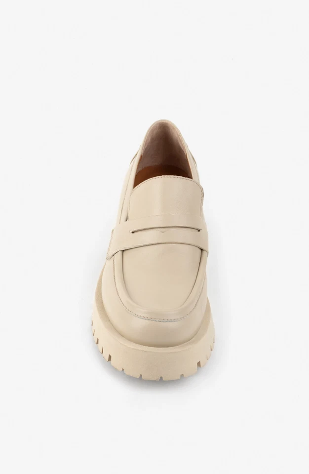 ❤️NEW 😱 Cream loafers tractor sole🔥 shoes brogues demi comfortable oxfords 👞 - Image 3 of 4