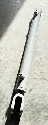McNeilus 1144705 Double Acting Hydraulic Cylinder 2  Bore 20  Stroke 1.25  Rod