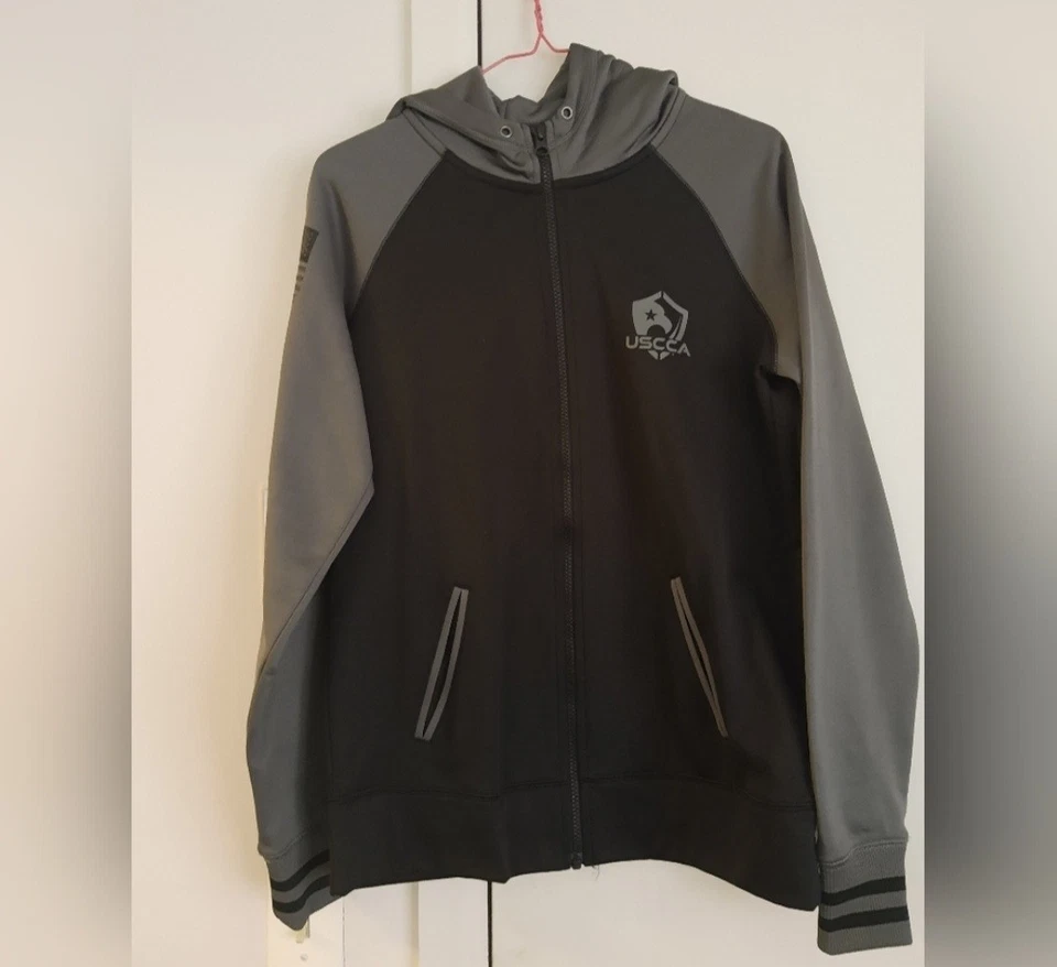 USCCA Women Zip Up Hoodie M America Patriotic 2A Firearms Tactical - Image 2 of 4