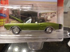 1969 Dodge Coronet Rt Convertible  Johnny Lightning Classic Gold Collection