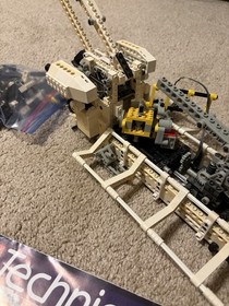LEGO Technic Space Shuttle (8480)