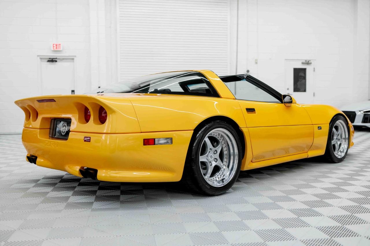 1991 Yellow Chevrolet Corvette   | C4 Corvette Photo 8