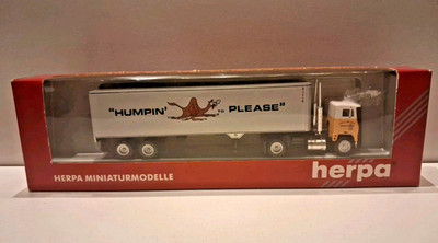 Herpa - 1:87 - 140553 -  Frightliner Sattelzug ''Humpin Please'' - unbespielt,OVP 