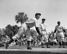 Yankees at Spring training in St Petersburg Fla Red Ruffing throws .. Old Photo
