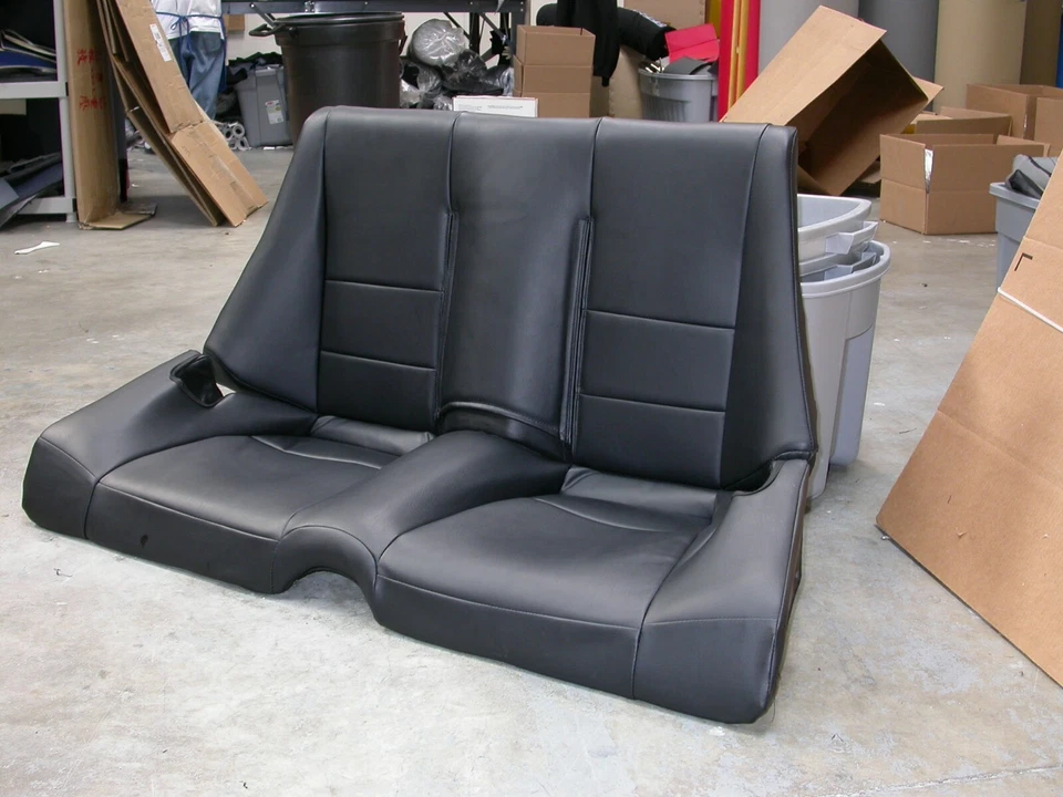 FUNDAS ASIENTO TRASERO BMW 325CI CONVERTIBLE 2001-2013 IGGEE S. CUERO AJUSTE PERSONALIZADO Foto 4 de 4