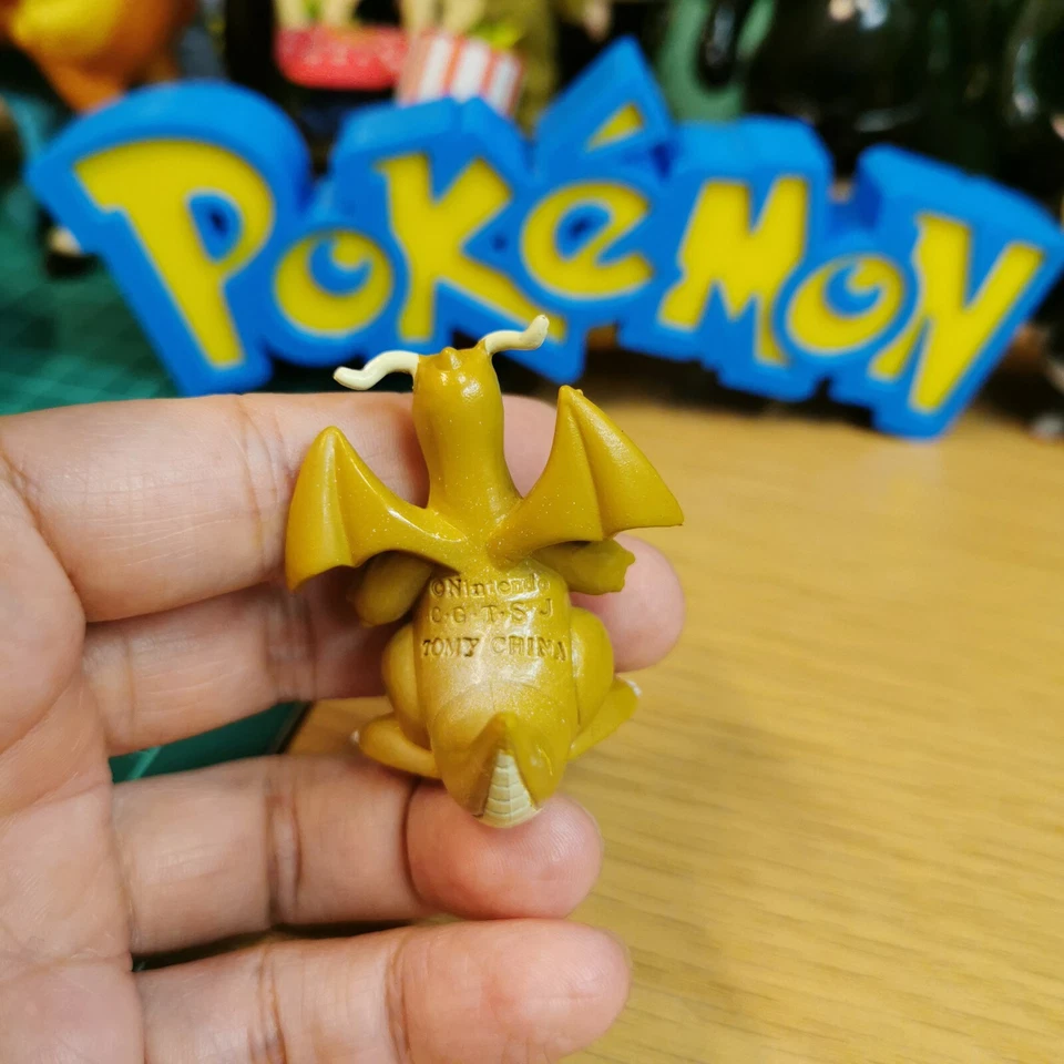 Mini Figura TOMY Pokemon DRAGONITE 1.5" CGTSJ Juguete Coleccionable Nintendo De Colección Foto 3 de 4