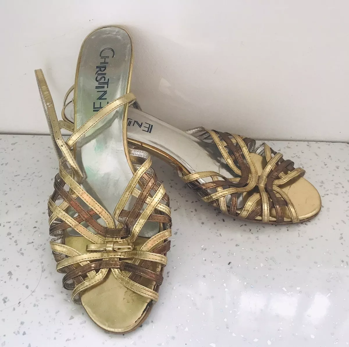 Gold colour on sale sandals