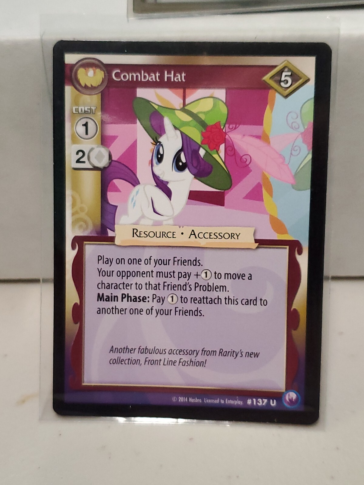 2014 My Little Pony Gioco di Carte da Collezione Canterlot Nights Combat Hat #137 1i3