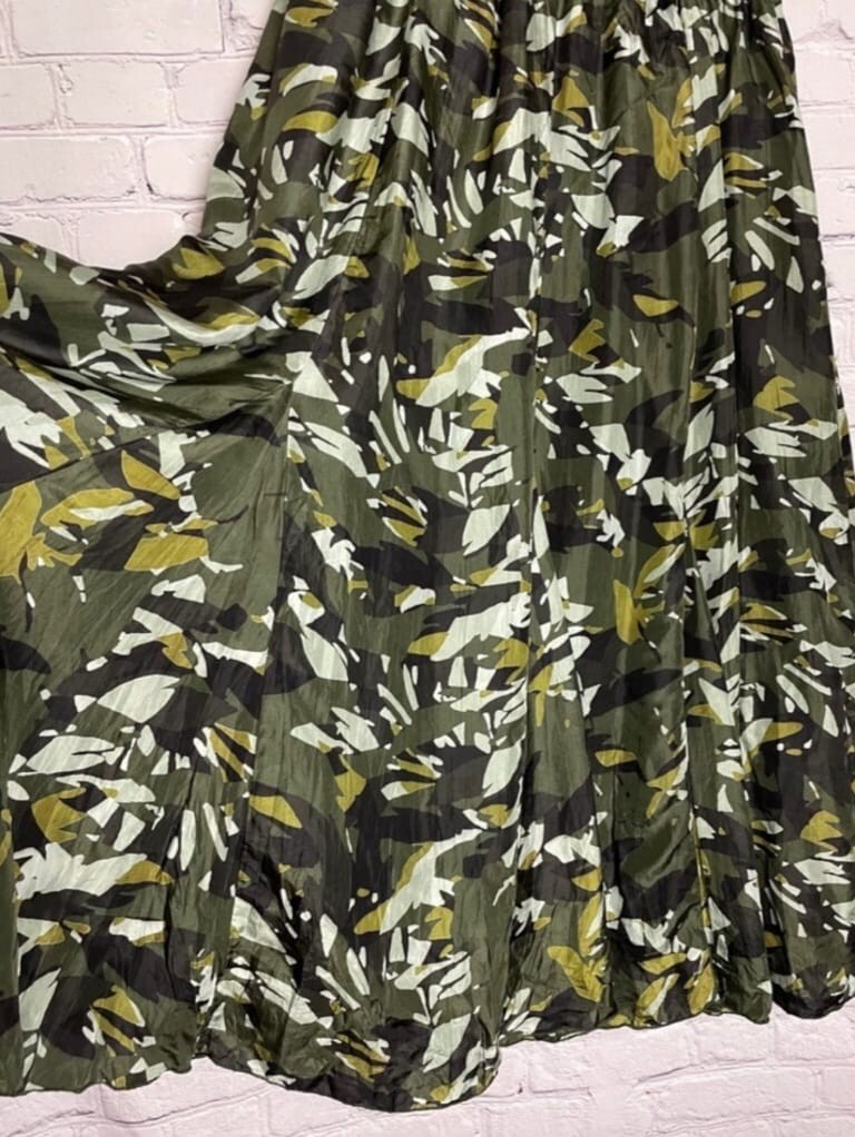 Chico's Silk Camo Leaf Broomstick Gypsy Boho Long Full Maxi Skirt Elastic Size 1 image 7