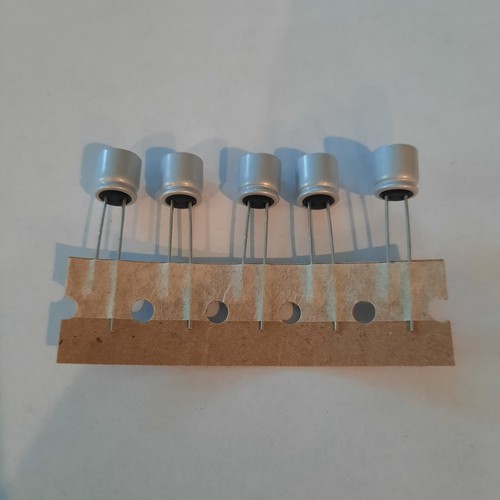 5pcs, CAPACITOR ALUMINUM, 100UF 20% 35V THRU HOLE - Picture 3 of 3