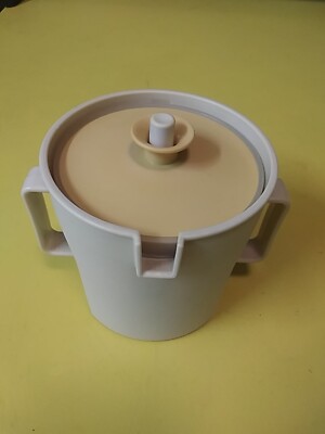 保存容器・ケース Tupperware 7 Circle Container s-l400.jpg