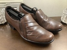 Clarks Partridge  89488 Women  s Brown Leather Slip-On Loafer Shoes Size 7 M