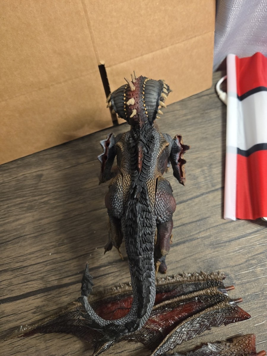 Ancient Wyrm Dragon Ultima Online Action Figure - MCFARLANE TOYS