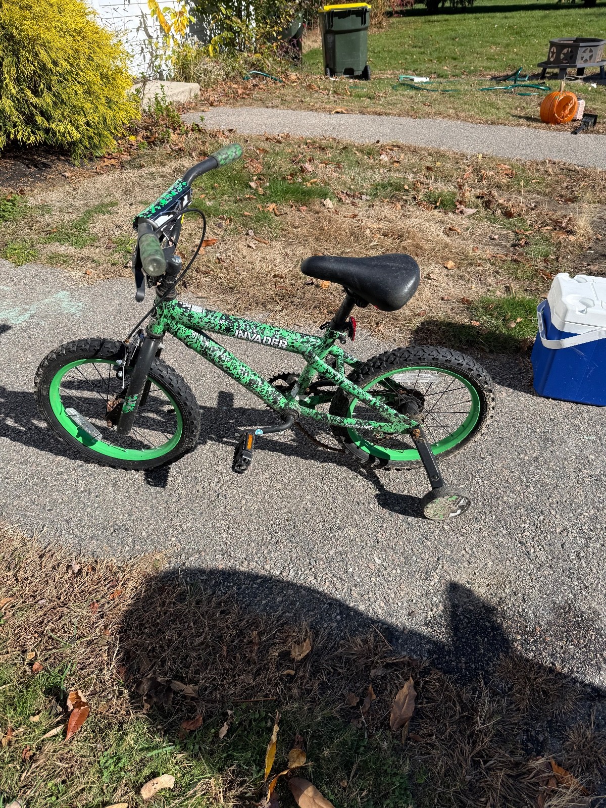 Dynacraft 16" Invader Boys Bike - Green. Used but plenty of life left. 