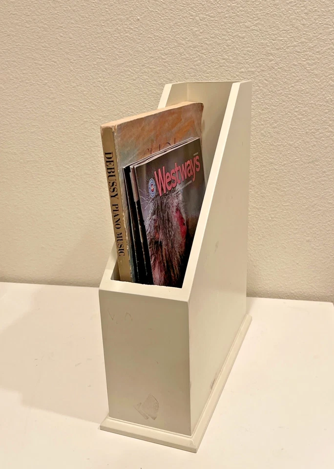 Portaarchivos de madera blanca Pottery Barn organizador de escritorio decoración de oficina Foto 3 de 4