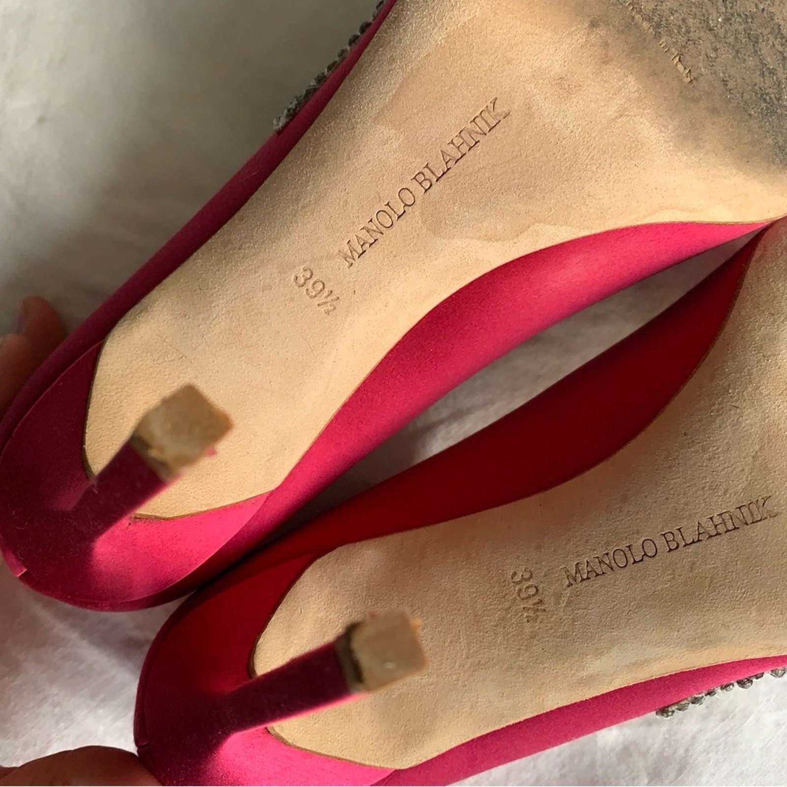 Manolo Blahnik Swan Embellished Satin Pump Heels Silver Sequin Hot Pink Fuschia image 9