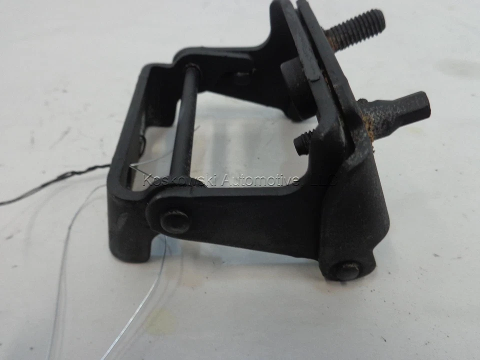 Оригинальный шарнир подъемной двери Ford Escape 01 02 03 04 05 06 07 08 09 10 11 Mercury Mariner - Изображение 2 из 4