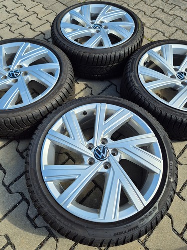 Original VW Golf 8 225/40R18 Winterreifen 6-7mm Kompletträder Radsatz Winter