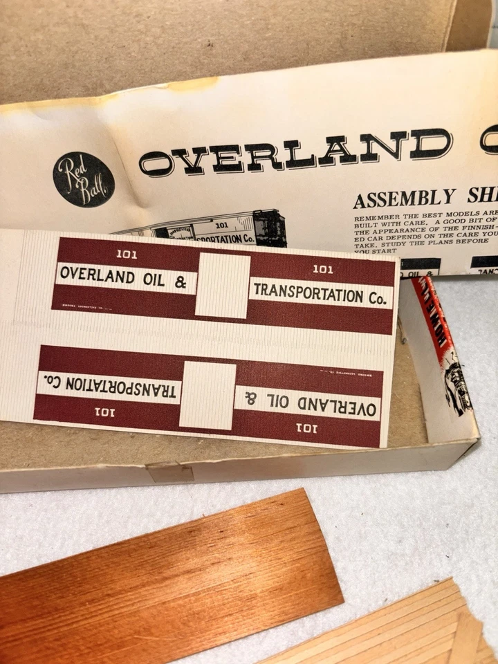 Vtg HO Scale Kit 126 Overland Oil Box Car Red Ball Wood Metal Unused Old Stock - Image 2 of 4