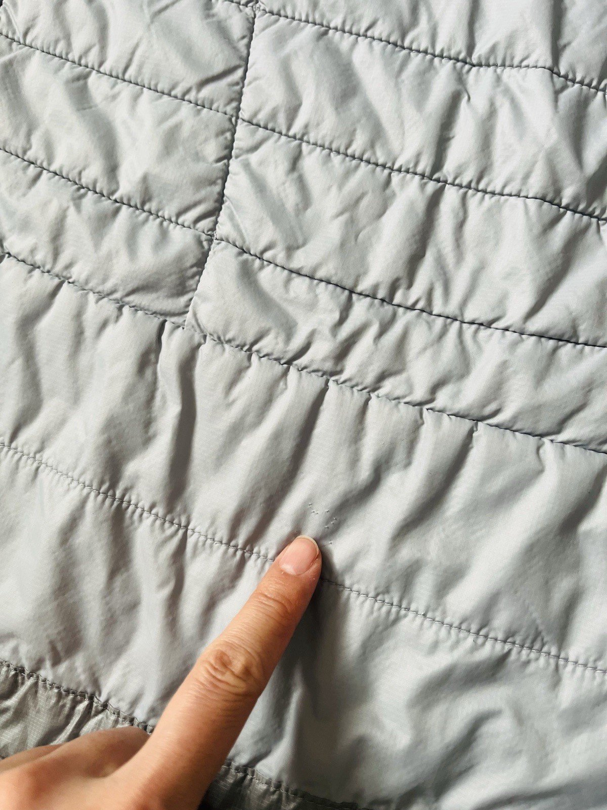 Mountain Hardware Ghost Shadow Hooded Jacket Silv… - image 7