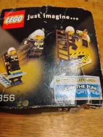 LEGO Studios Stunt Man Catapult #1356 2001 RARE Sealed HEAVY BOX DAMAGE