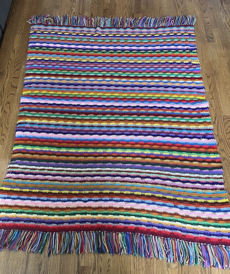 "Manta de ganchillo vintage retro hecha a mano multicolor a rayas flecos tiro afgano 57""" Foto 3 de 4