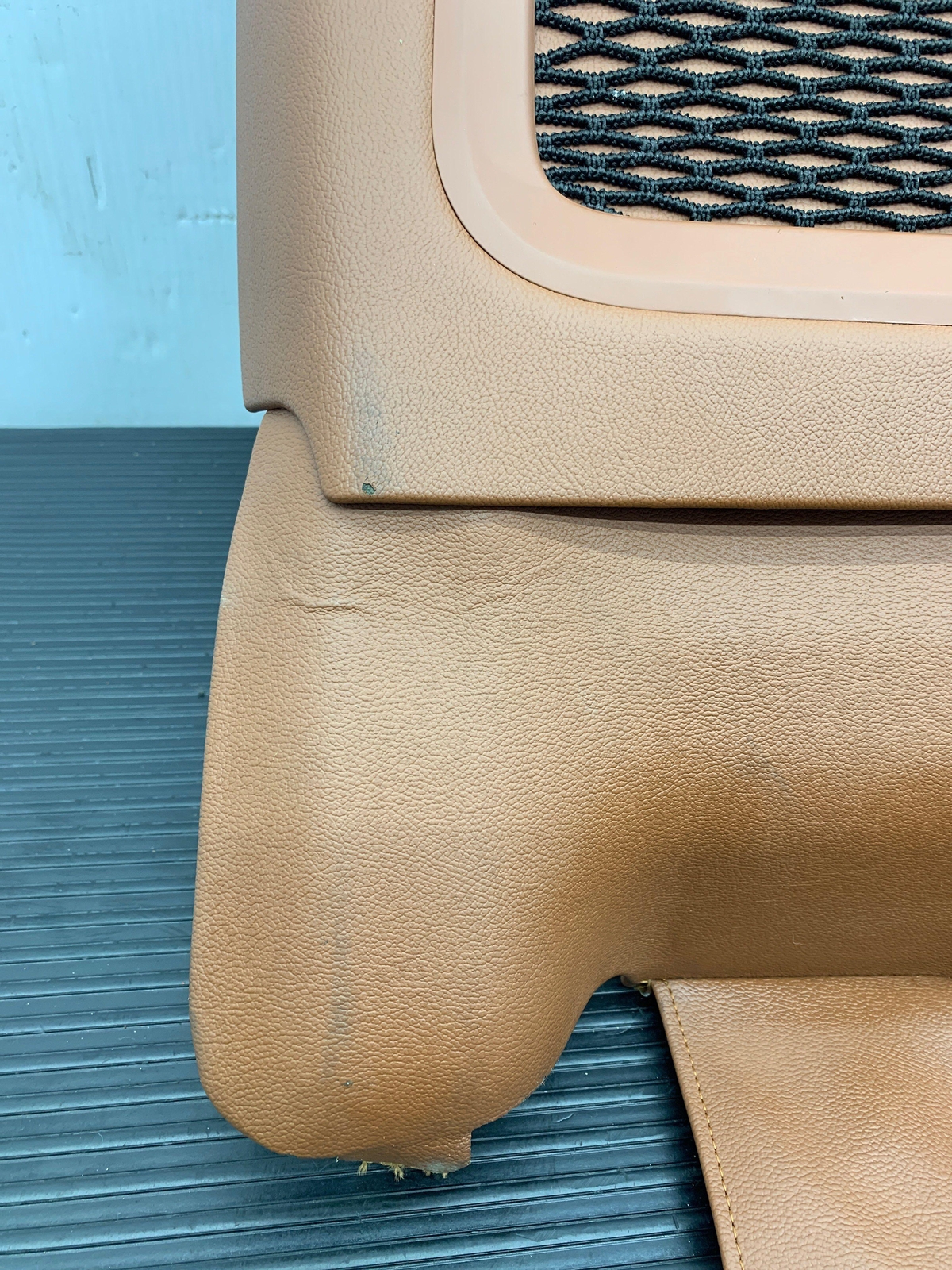 2014-2017 MASERATI GHIBLI M157 OEM LEFT FRONT SEAT BACK PANEL COVER TRIM | CUOIO