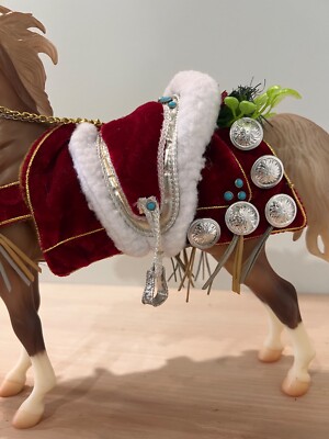 Breyer Holiday Horse On Parade #700116 - 2013 American Saddlebred