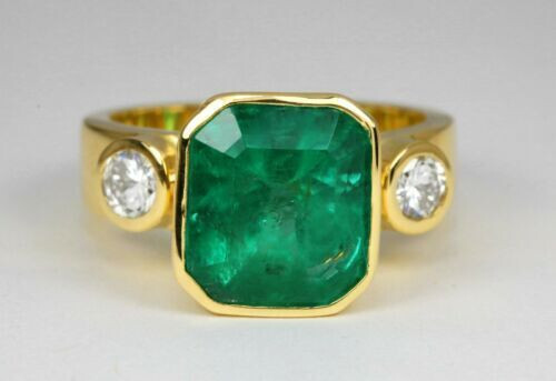 3Ct Emerald And Simulated Diamond Bezel Engagement Ring 14KYellow Gold Plated - Picture 1 of 8