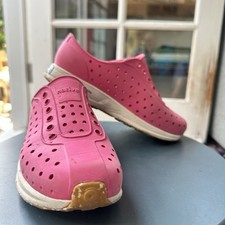 Native Shoes Robbie Sugarlite Hot Pink Slip On Rubber Sneakers Kids Size J1