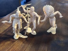 Vintage 1964 Complete Set of 3 Marx 6" Plastic Indians