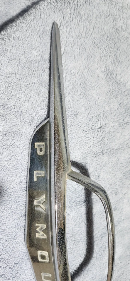 PLYMOUTH BELVEDERE 1953/CAMBRIDGE/CRANBROOK/PLAZA/SABOYA/CAPUCHA SUBURBANA ADORNO Foto 3 de 4