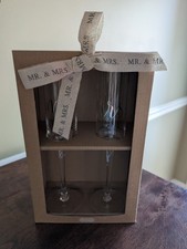NIB Mud Pie Set Of Two Mr. & Mrs. Champagne T...