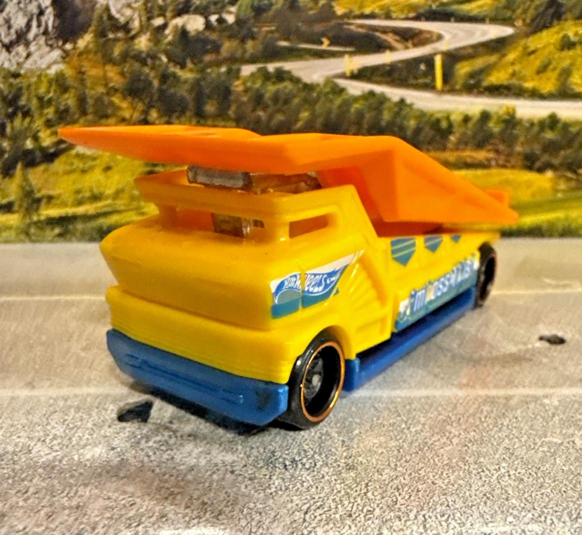 Hot Wheels The Embosser #054 HW ‘20 Experimotors 9/10 Flat Yellow Loose VHTF!