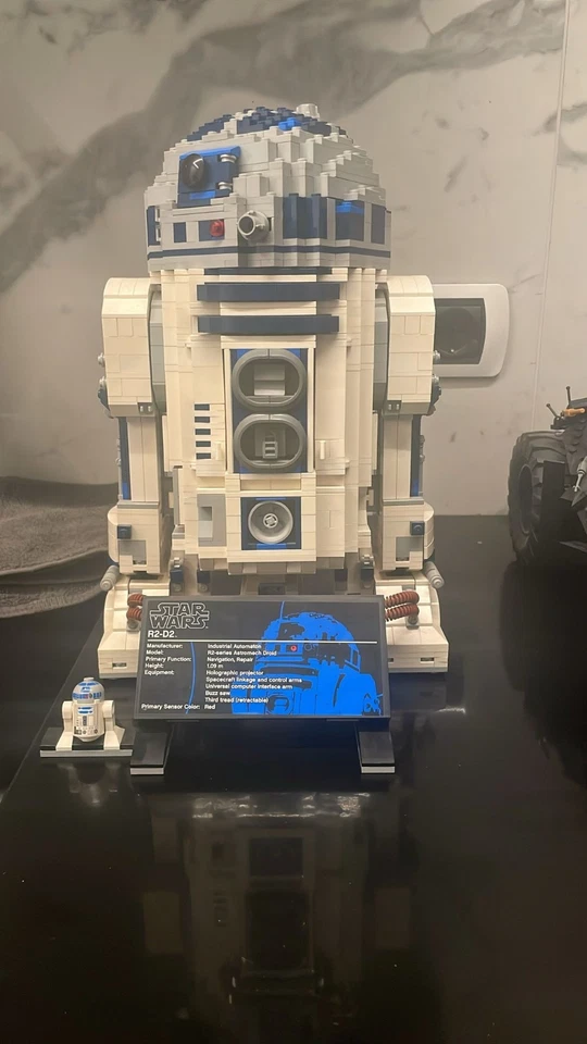 LEGO 10225, foto 2 di 3