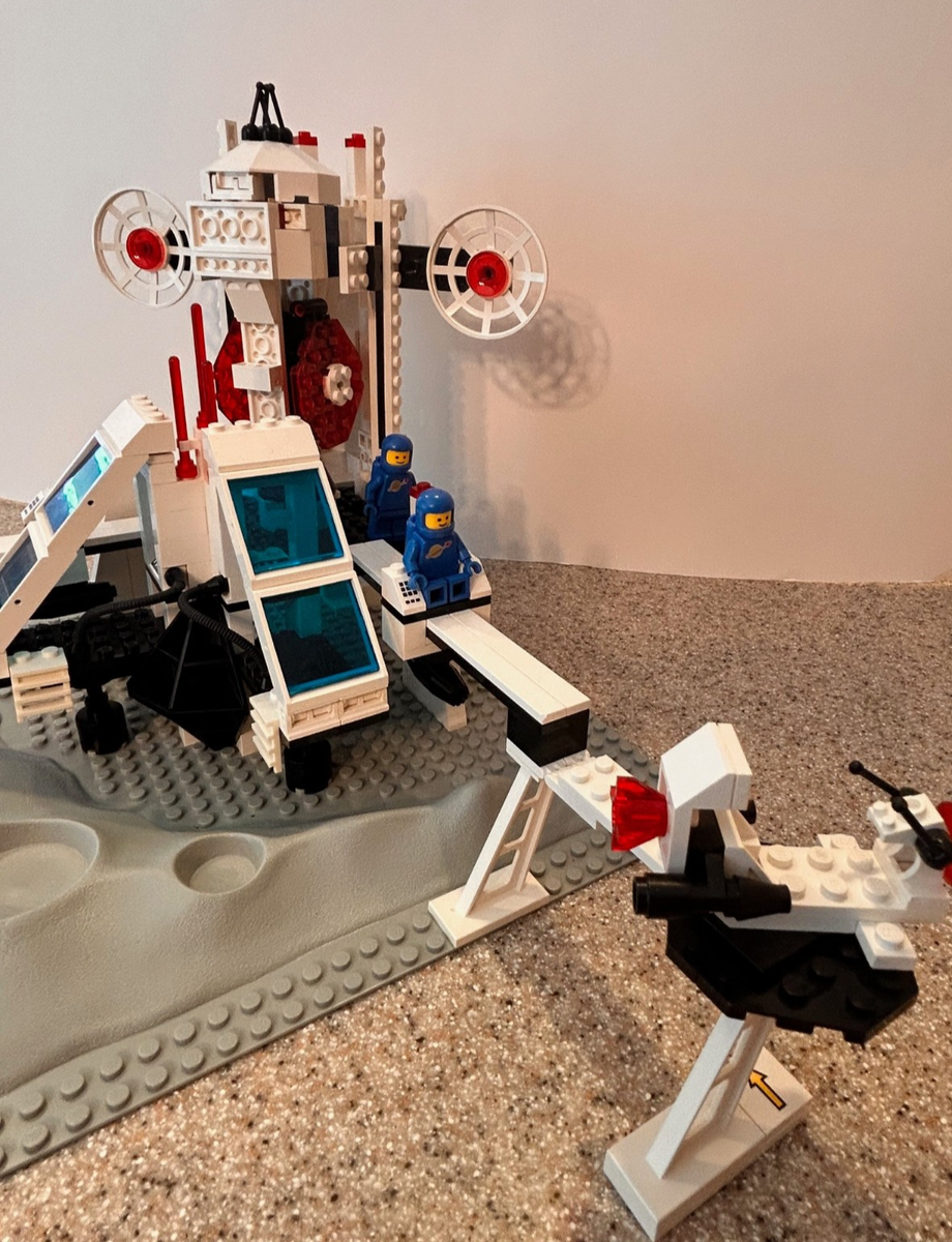 LEGO Classic Space 6972 - Polaris 1 Space Lab (100% Complete