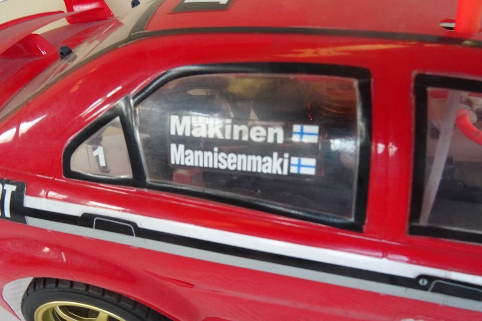 Mitsubishi Lancer Evo RC 1:8 4WD motore a scoppio Kyosho - Immagine 4 di 4