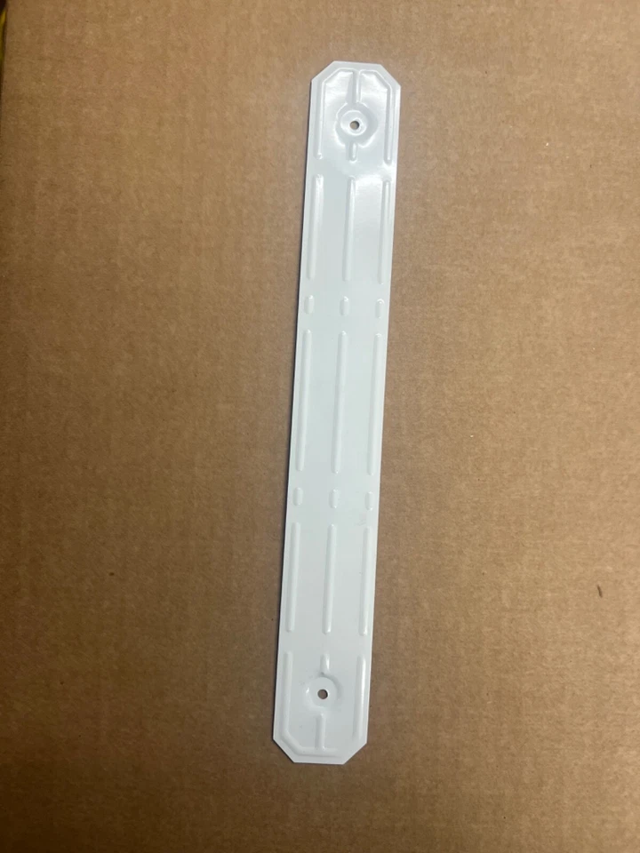 ALUMINUM STRAP AROUND GUTTER DOWNSPOUT STRAPS 2x3 WHITE - Image 2 of 4