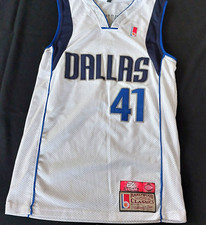 Dallas Mavericks Dirk Nowitzki 4 Jersey Mitchell  Ness EA White Youth Medium