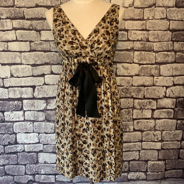BCBGMaxazria Silk W/ Black Tie Dress Size 2