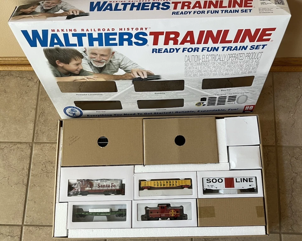 Walthers Trainline Ready For Fun Train Set 931-870 ATSF - Image 2 of 4