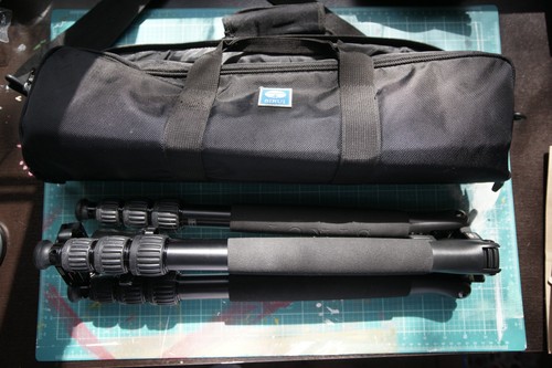 Sirui SUET2004 ET-2004 Aluminum Tripod with E-20 Ball Head - Black