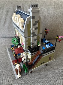 LEGO Creator Parisian Restaurant 10243 Complete Modular Buildings