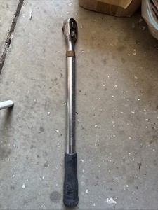 (G) OTC 5776-1 PRESET TORQUE WRENCH, 1/2" 150 FT-LB (163 Nm) Used