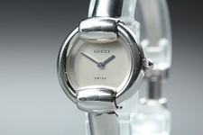 [Near MINT] Gucci 1400L Bangle Watch Silver Qz Women's Watch From Japan