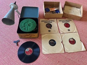Gramophones et phonographes de collection Orphee
