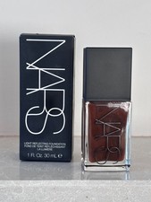 NARS Natural Light Reflecting Foundation 