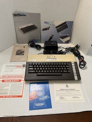 Vintage ATARI 800 XL 8-Bit Computer w/ Power Supply, Manuals, & Extra Pamphlets